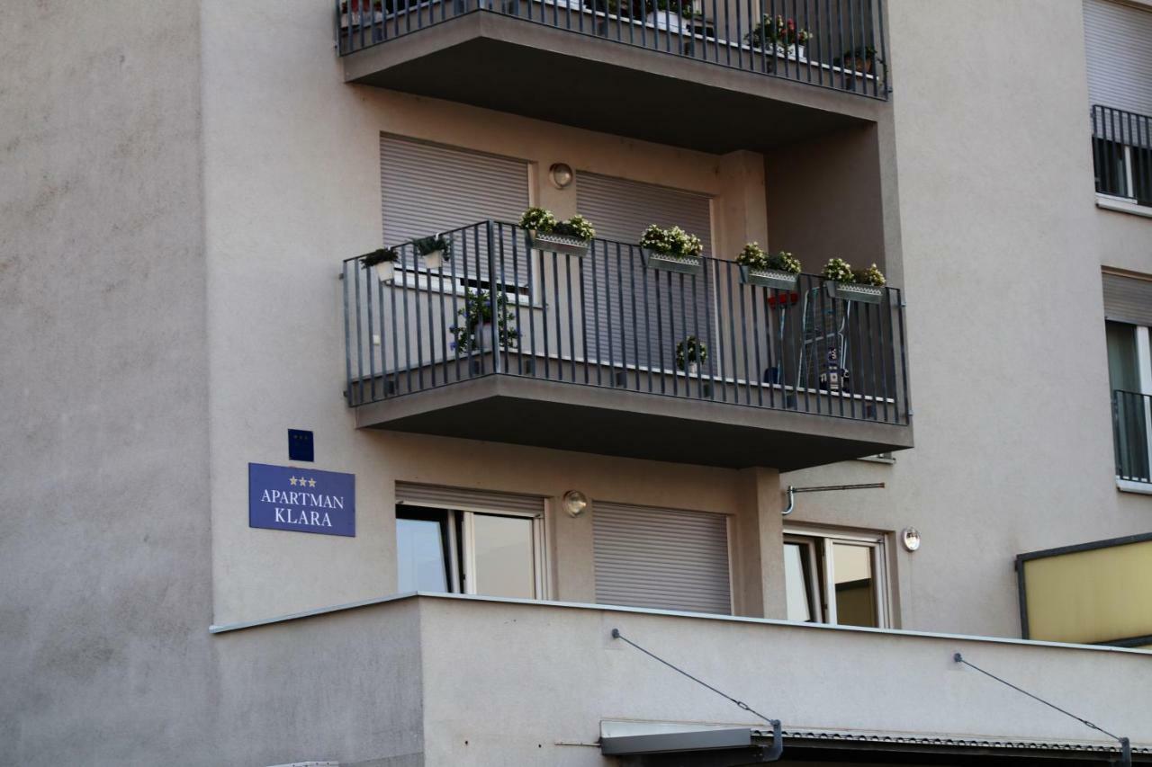 Apartman Klara คาร์โลวัตส์ ภายนอก รูปภาพ